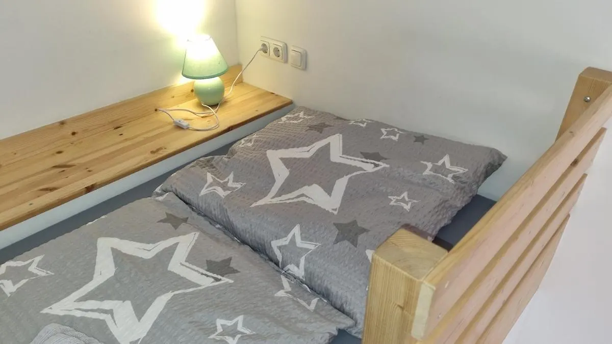 Green Apartment Km1 Small Two-Room Apartment With Terrace Berlín